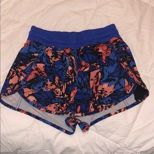 lululemon athletica shorts!